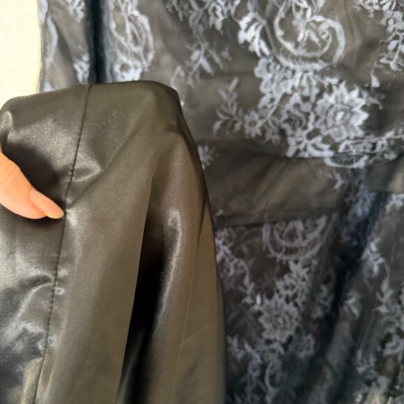 JS Collections Lace Overlay Cocktail Dress Black/Navy Size 16W NWT $288 - Picture 7 of 7